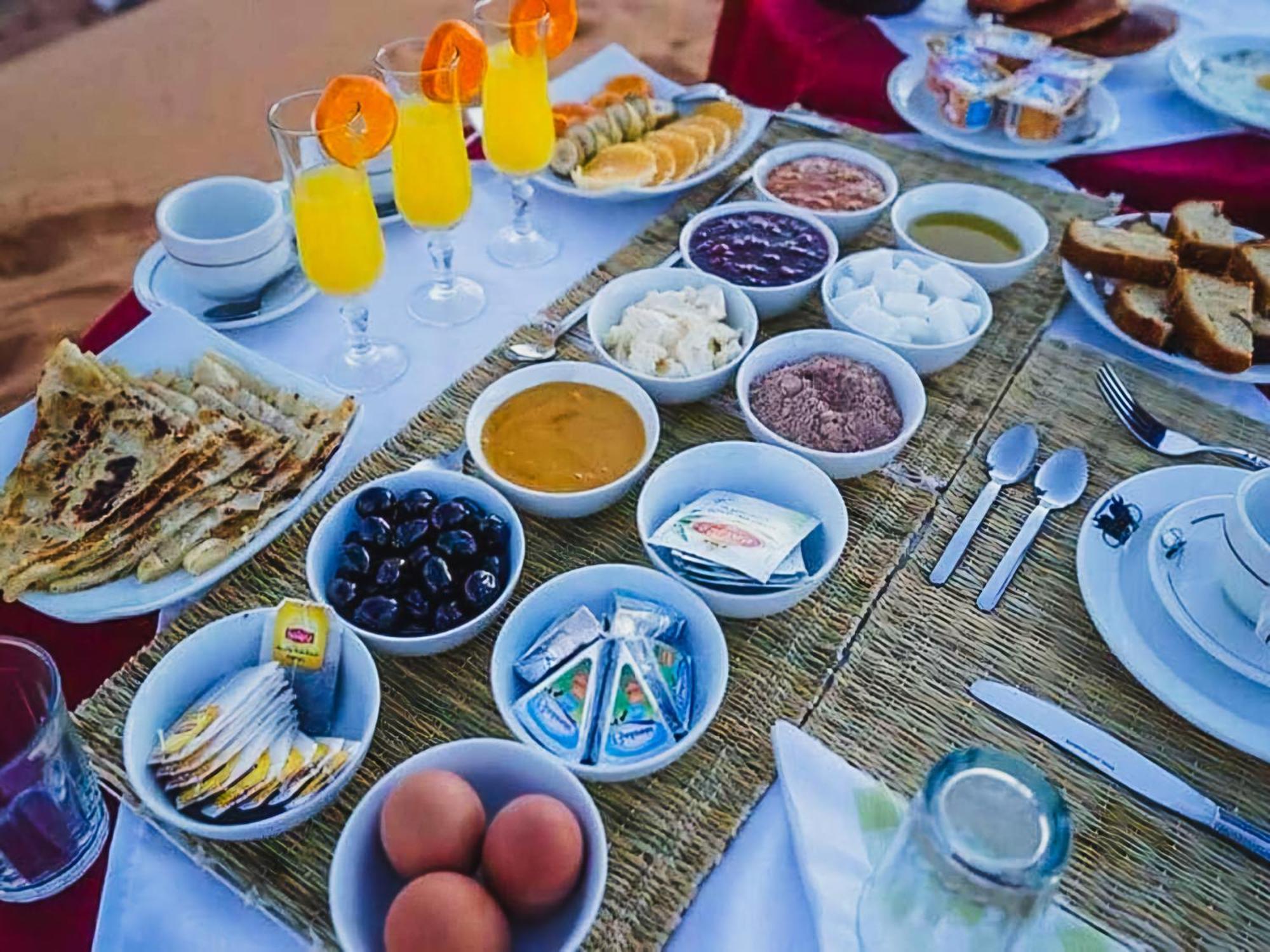 Sahara Deluxe Camp Hotel เมอร์ซูกา ภายนอก รูปภาพ